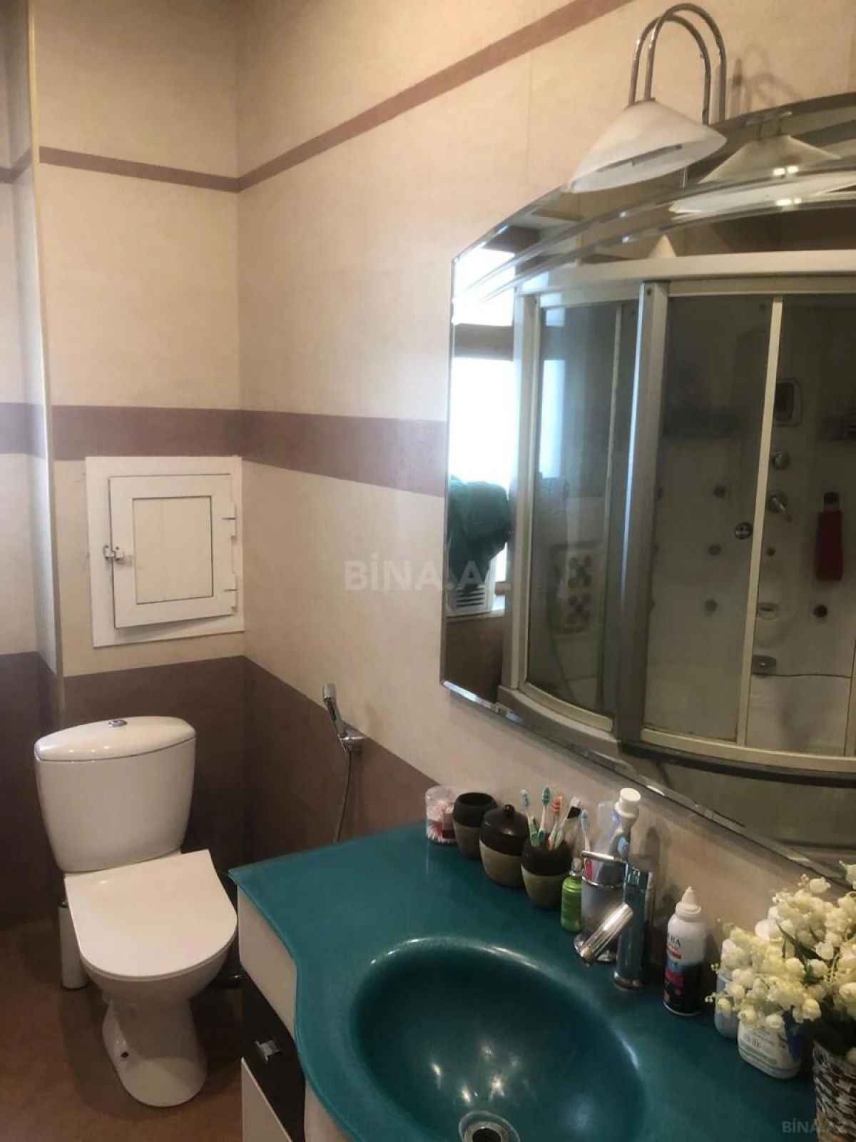 Satılır 4 otaqlı mənzil 191.4 m²