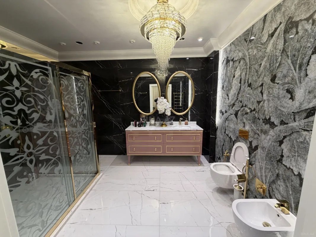 Satılır 20 otaqlı həyət evi 1500 m²