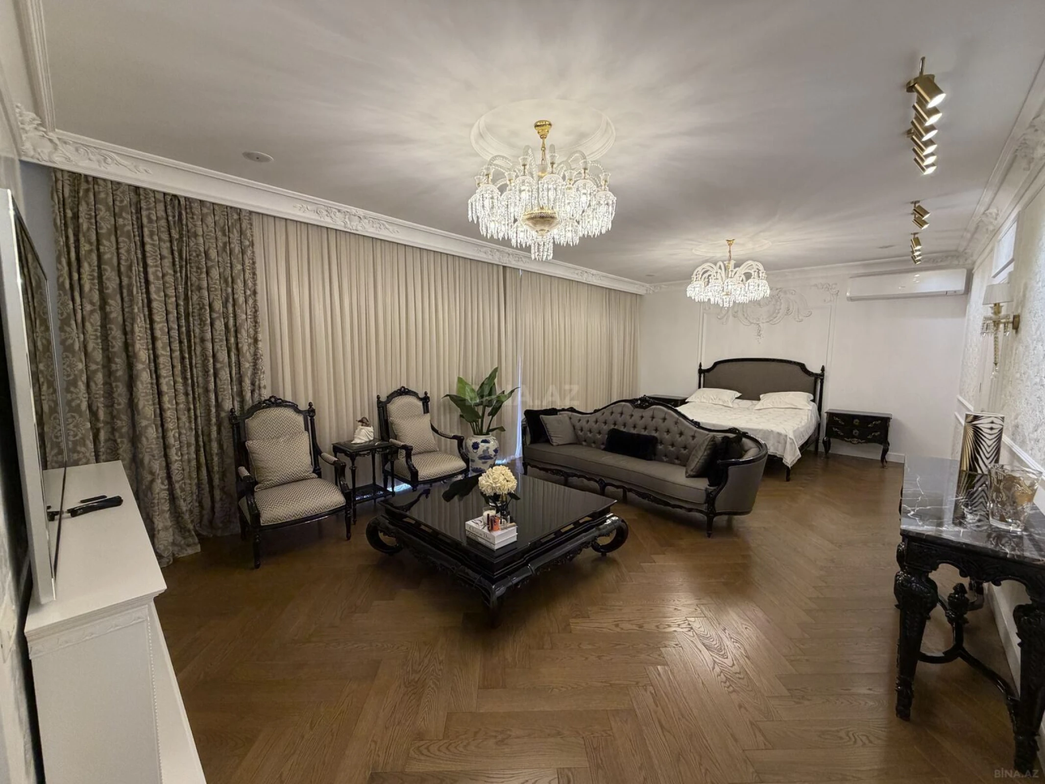 Satılır 20 otaqlı həyət evi 1500 m²