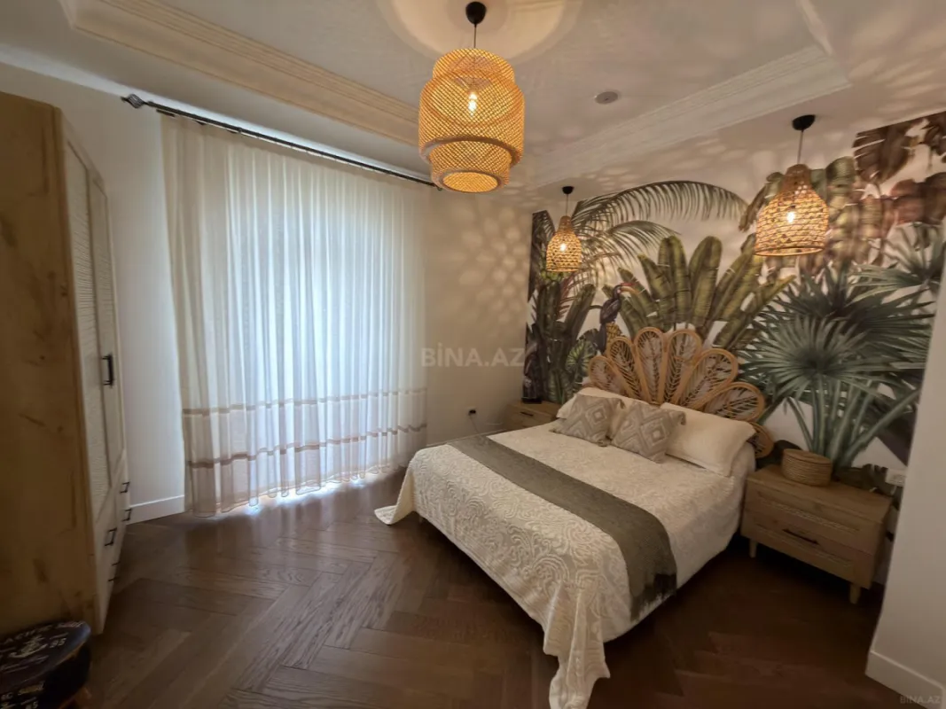 Satılır 20 otaqlı həyət evi 1500 m²