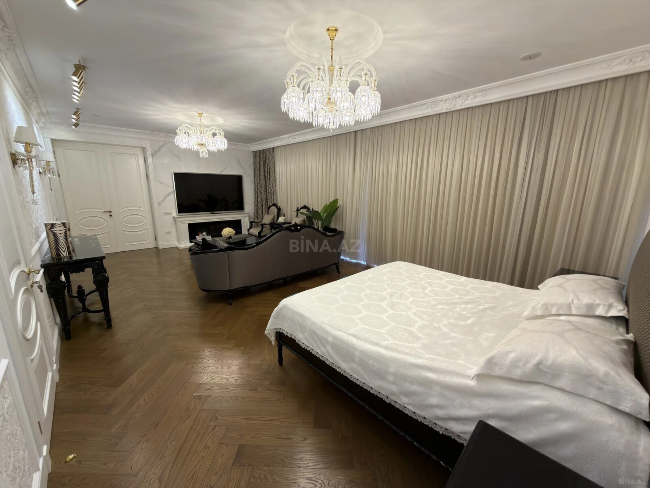 Satılır 20 otaqlı həyət evi 1500 m²