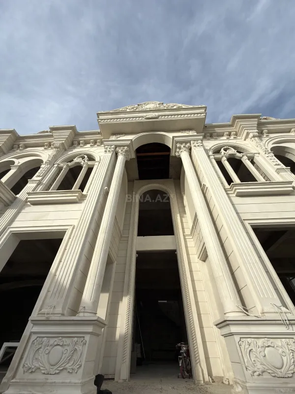 Satılır 20 otaqlı həyət evi 1500 m²