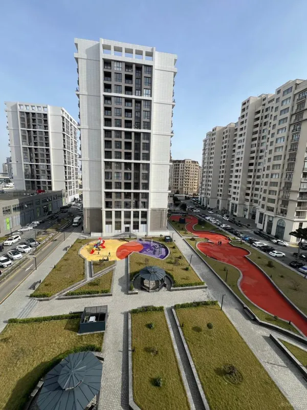 Kirayə verilir 2 otaqlı mənzil 85 m²