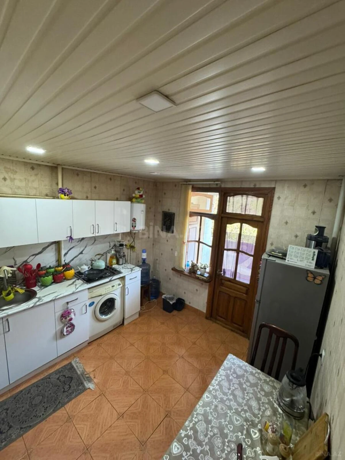 Satılır 5 otaqlı mənzil 130 m²