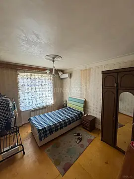 Satılır 5 otaqlı mənzil 130 m²
