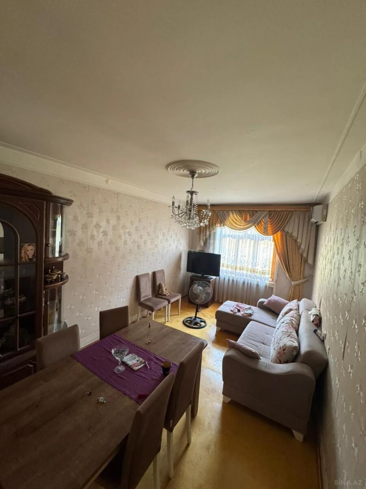 Satılır 5 otaqlı mənzil 130 m²