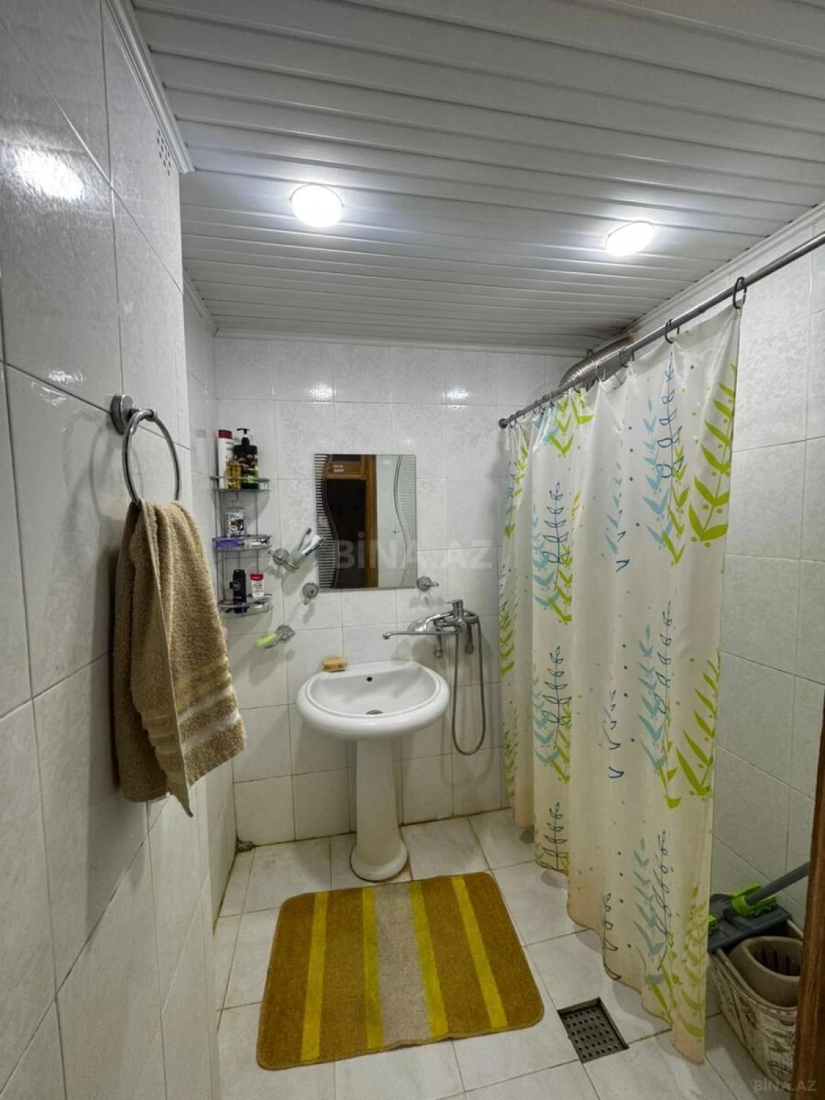 Satılır 5 otaqlı mənzil 130 m²