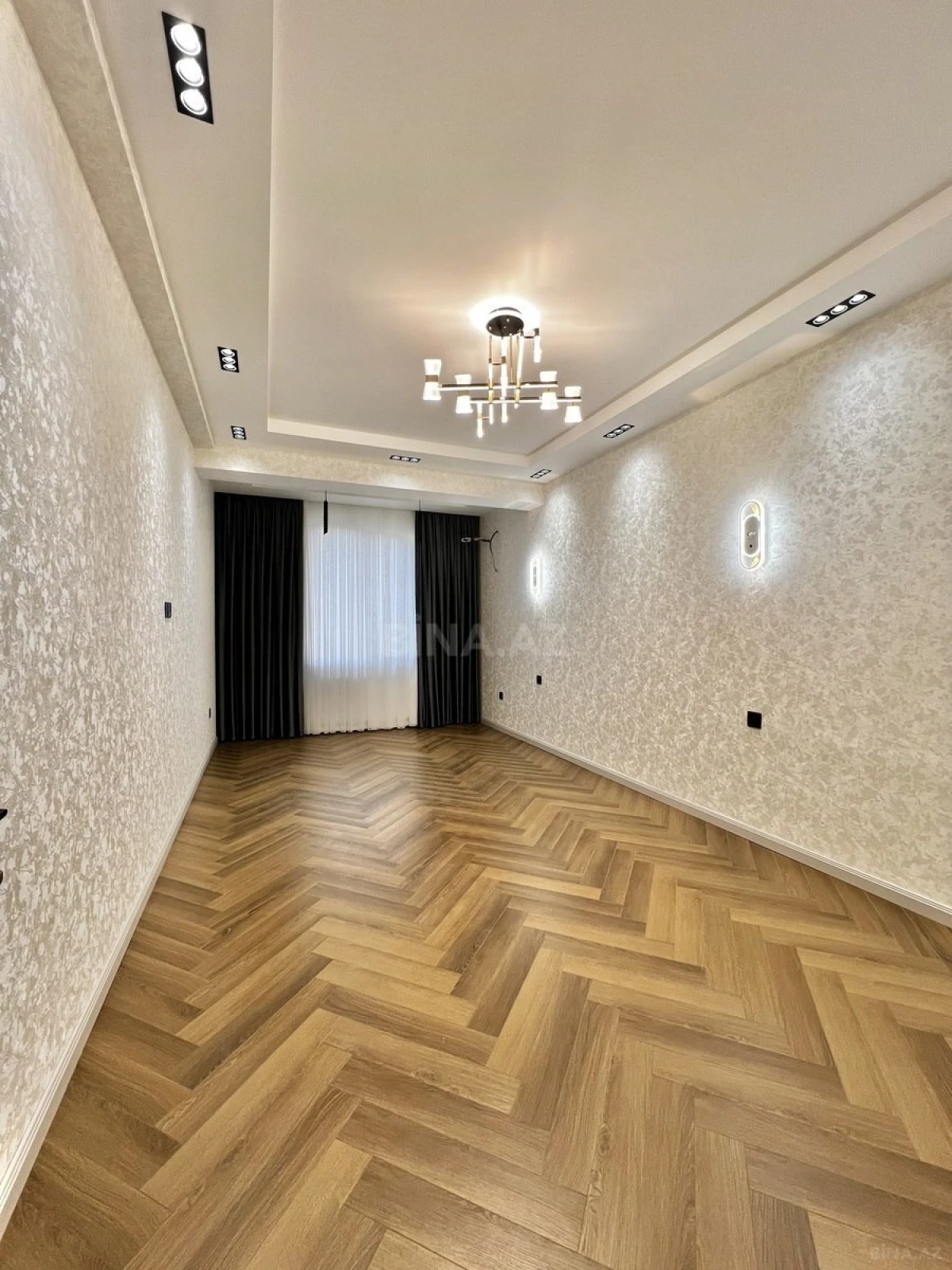 Satılır 2 otaqlı mənzil 78 m²