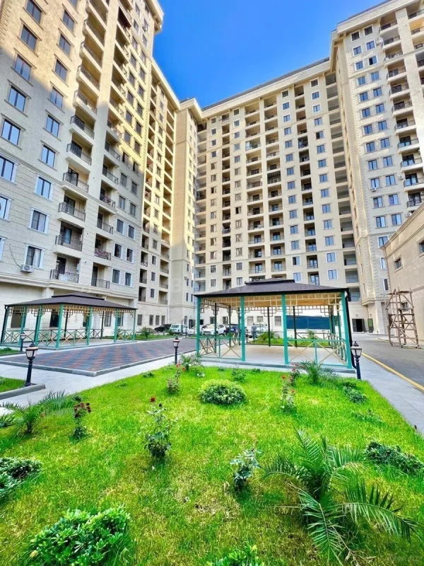 Satılır 2 otaqlı mənzil 78 m²