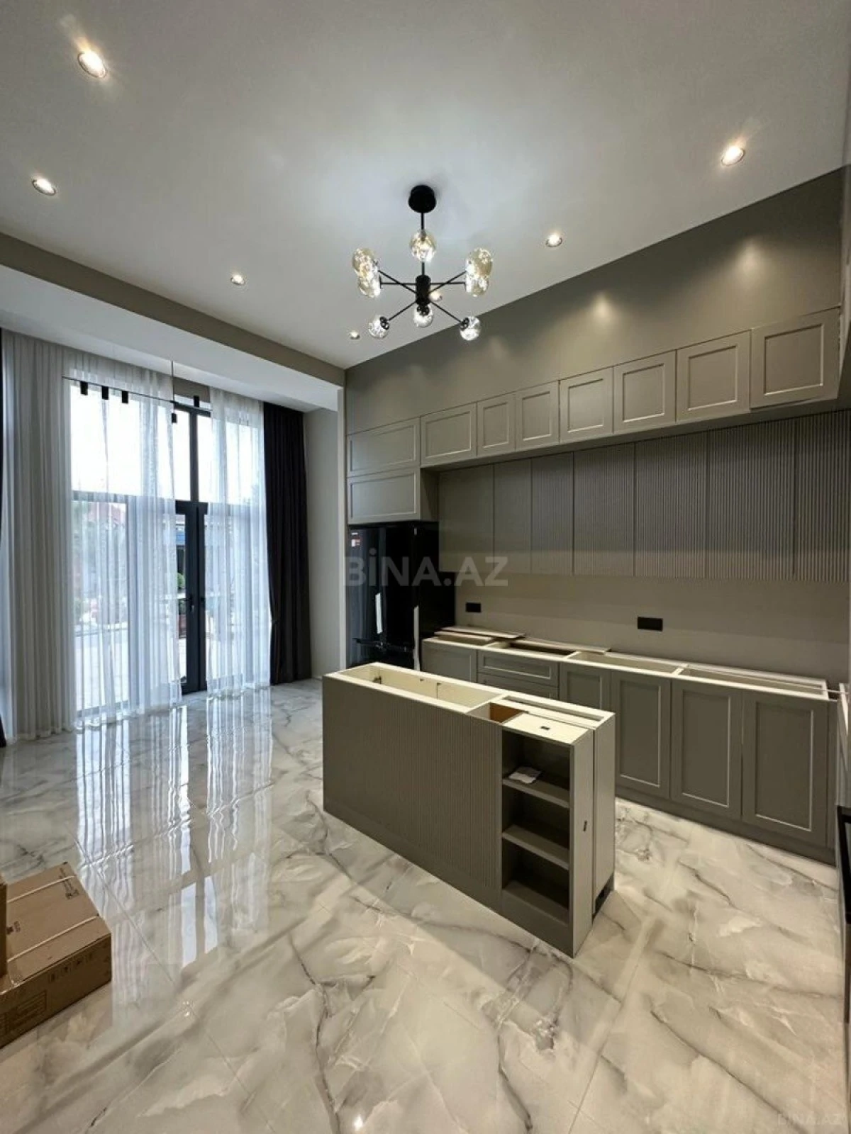 Kirayə verilir 5 otaqlı həyət evi 500 m²