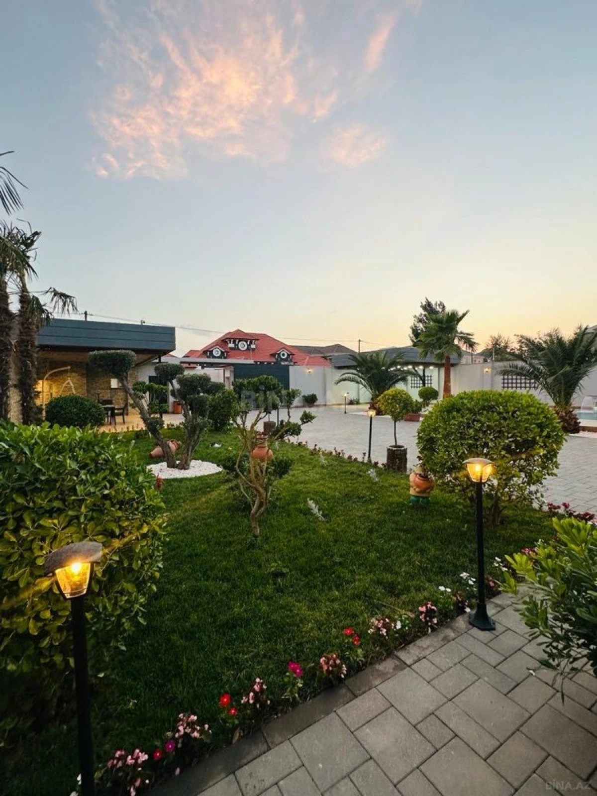 Kirayə verilir 5 otaqlı həyət evi 500 m²