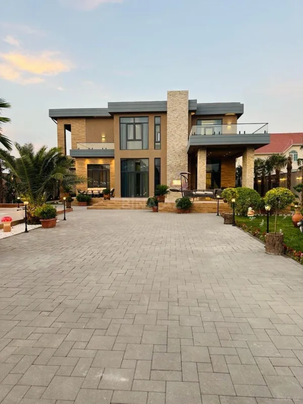 Kirayə verilir 5 otaqlı həyət evi 500 m²