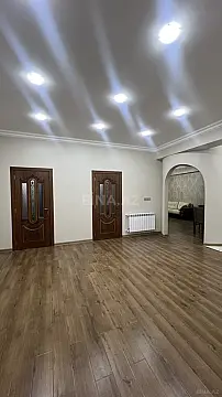 Satılır 3 otaqlı mənzil 114 m²