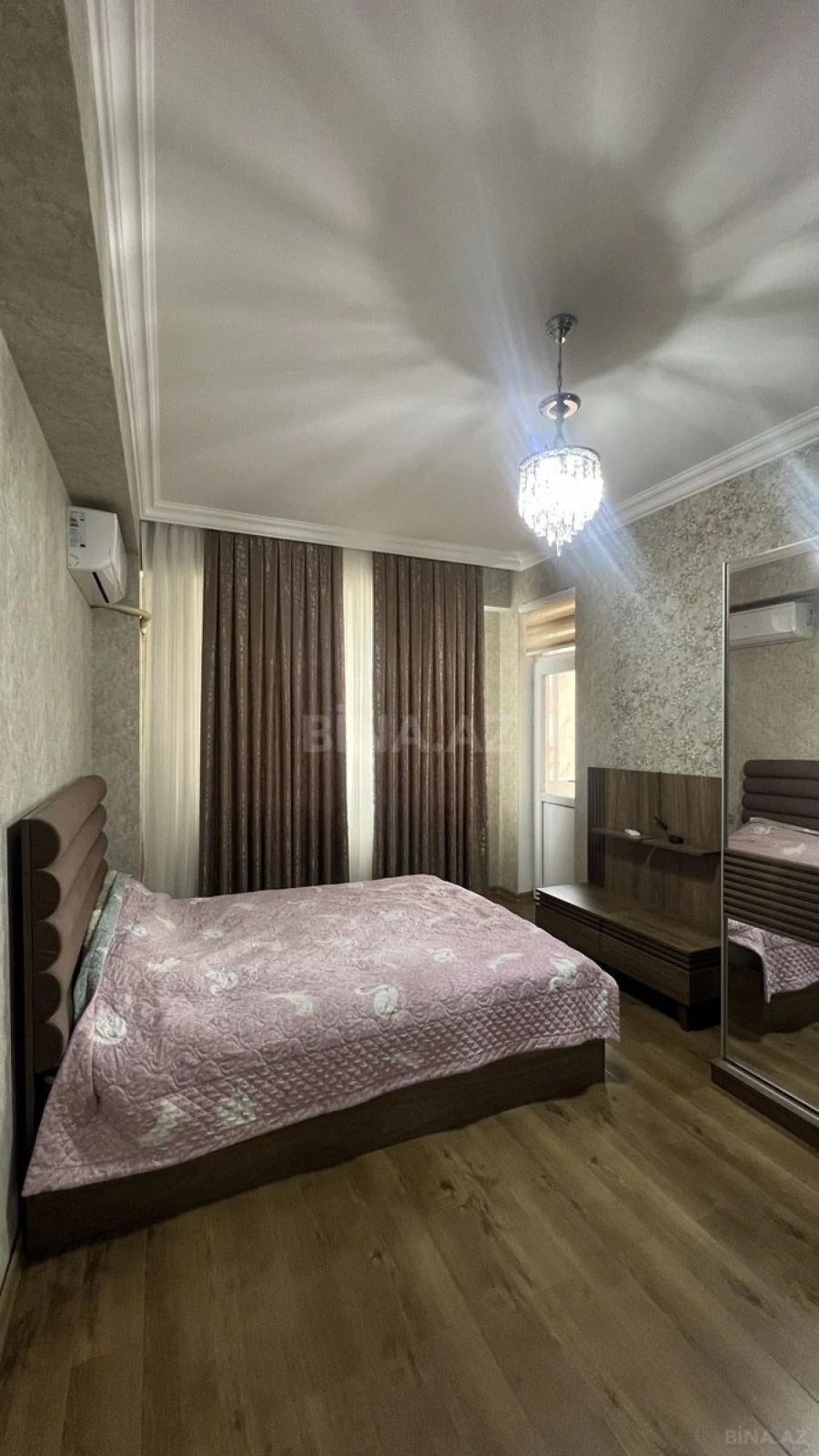 Satılır 3 otaqlı mənzil 114 m²