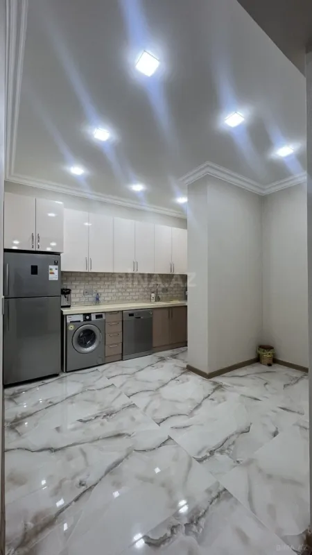 Satılır 3 otaqlı mənzil 114 m²