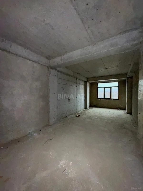Satılır 4 otaqlı mənzil 159 m²