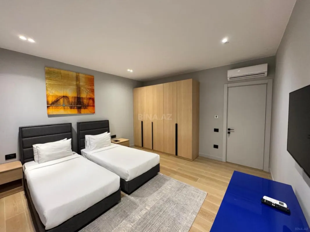 Satılır 3 otaqlı mənzil 127.6 m²