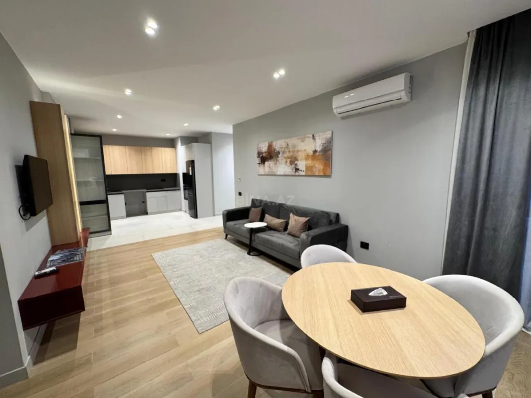 Satılır 3 otaqlı mənzil 127.6 m²
