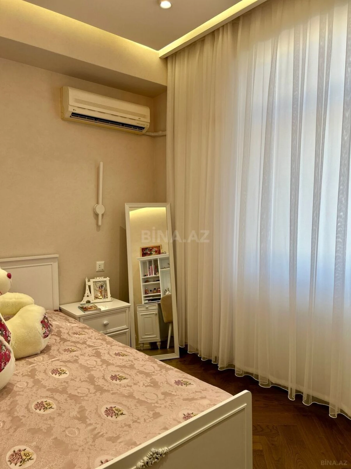Satılır 3 otaqlı mənzil 82 m²