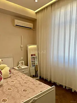 Satılır 3 otaqlı mənzil 82 m²