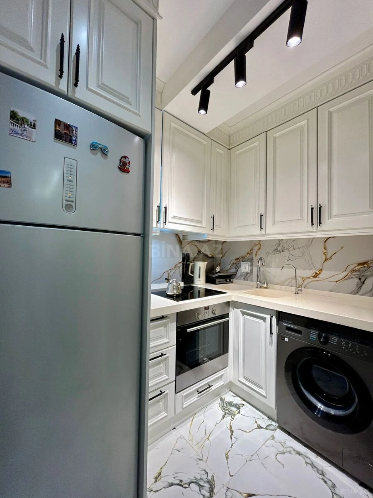 Satılır 3 otaqlı mənzil 82 m²