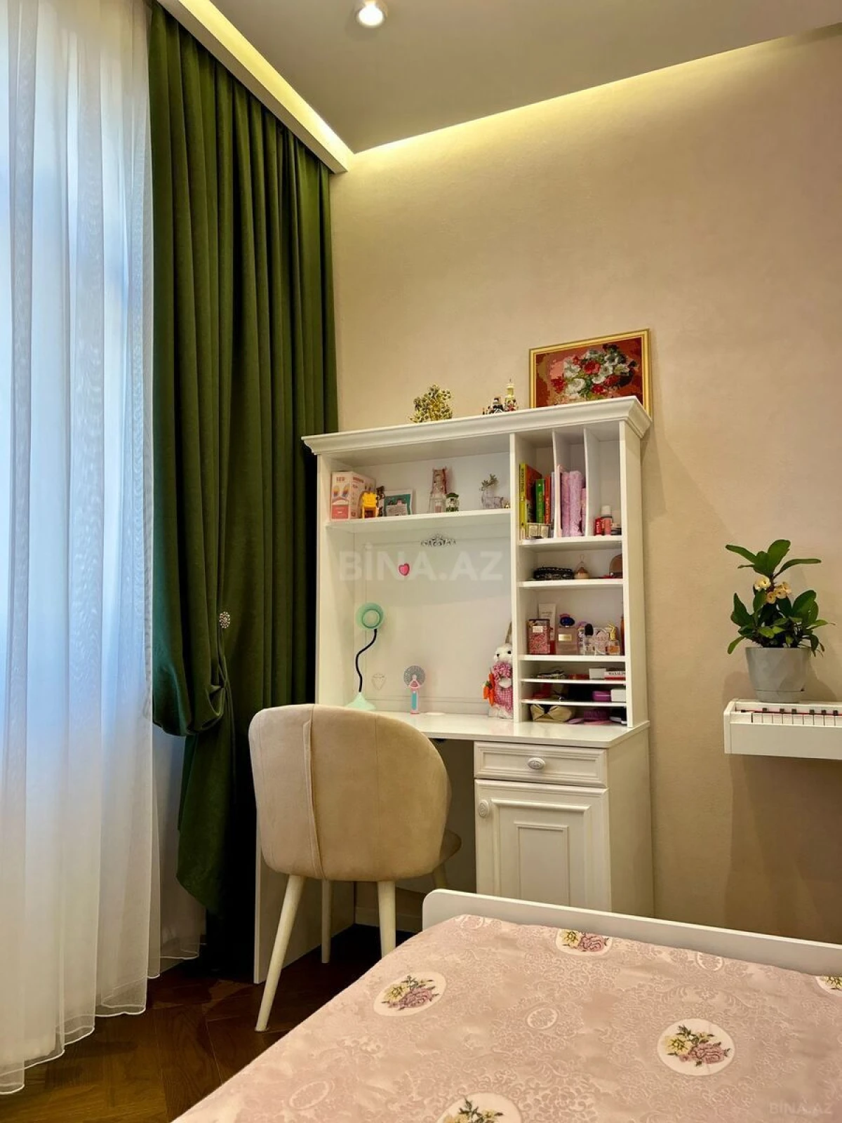 Satılır 3 otaqlı mənzil 82 m²