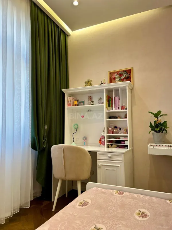 Satılır 3 otaqlı mənzil 82 m²