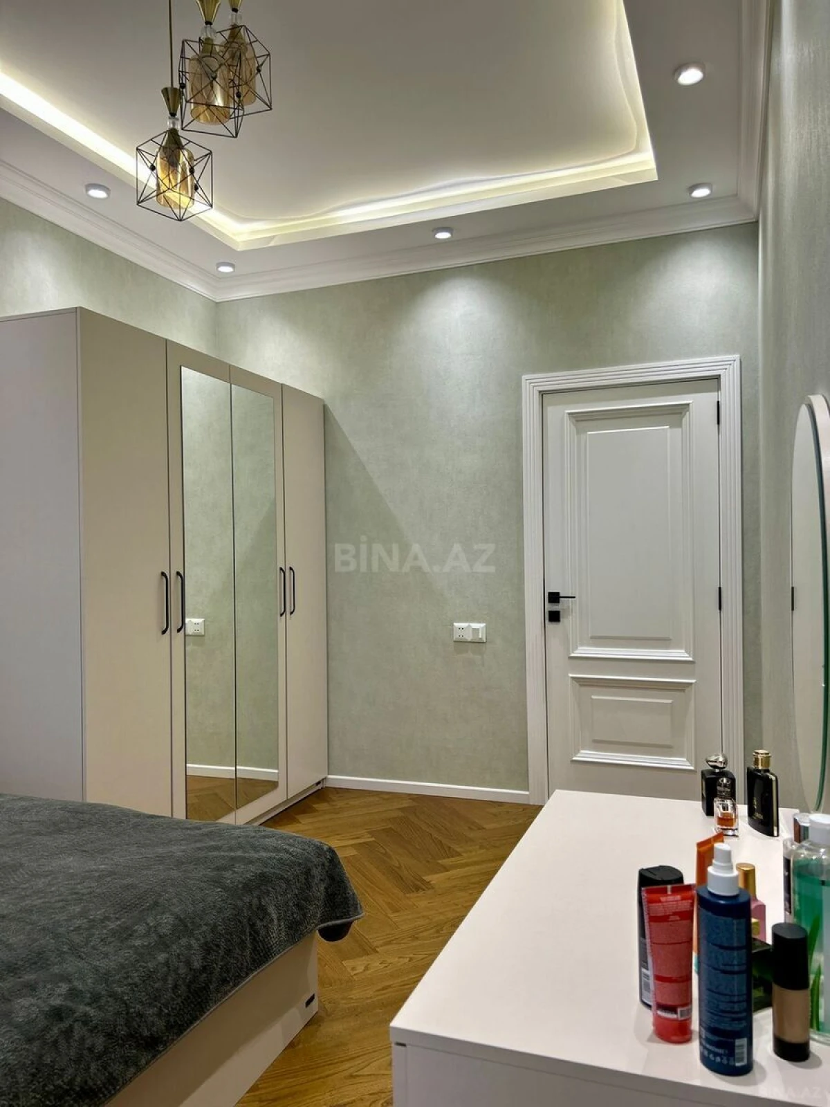 Satılır 3 otaqlı mənzil 82 m²