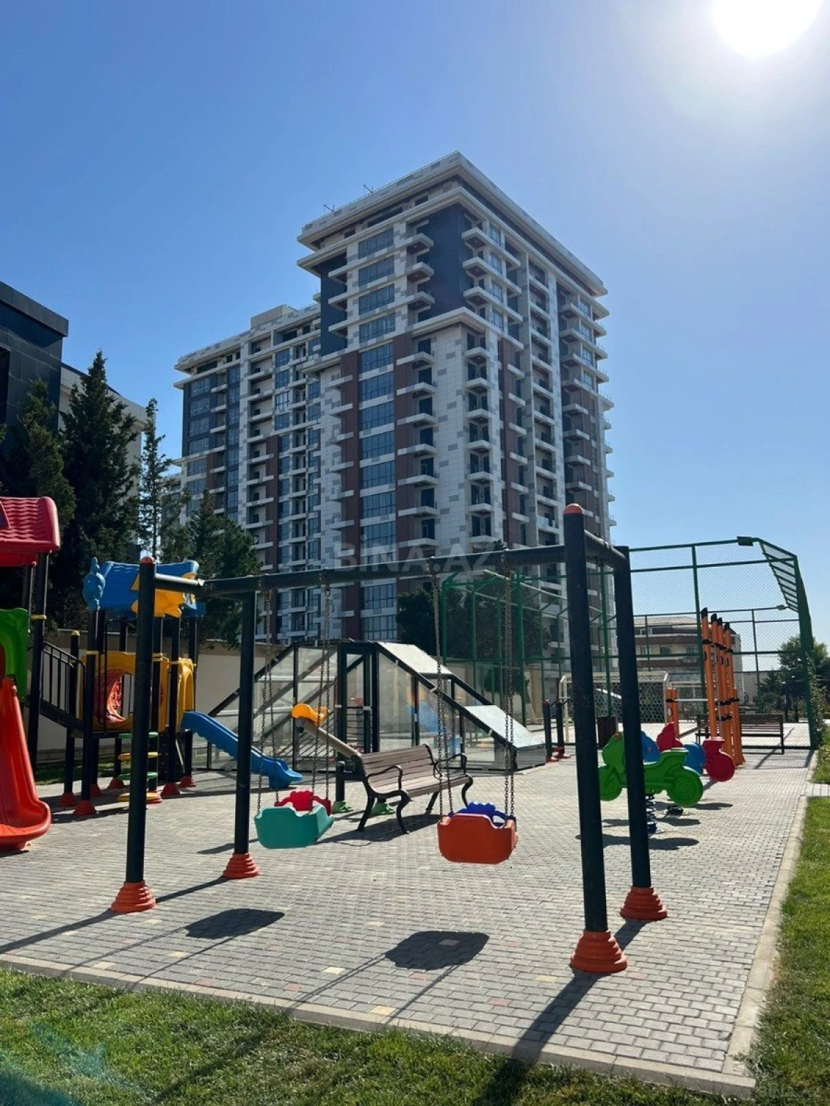 Satılır 2 otaqlı mənzil 61 m²