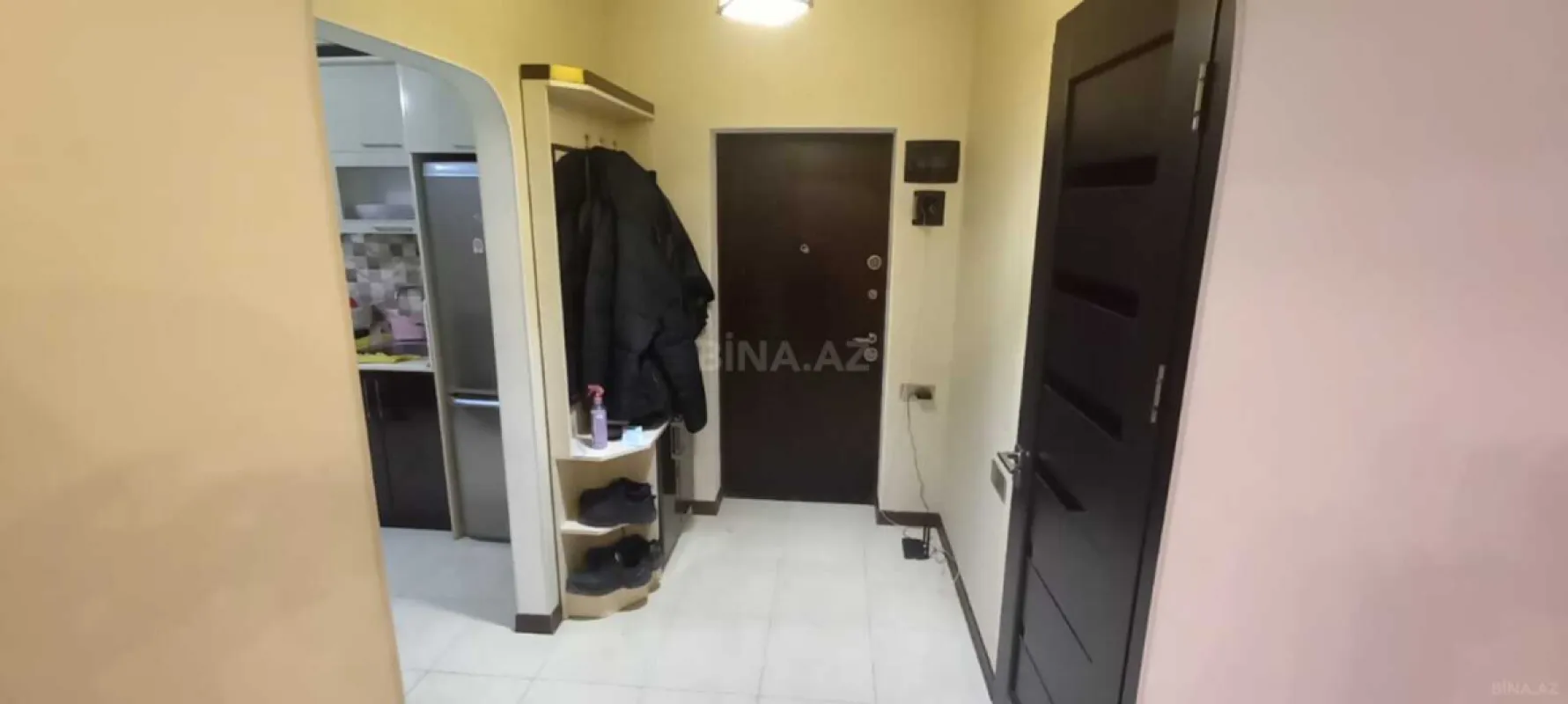 Satılır 2 otaqlı mənzil 61 m²