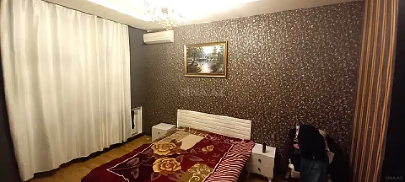 Satılır 2 otaqlı mənzil 61 m²