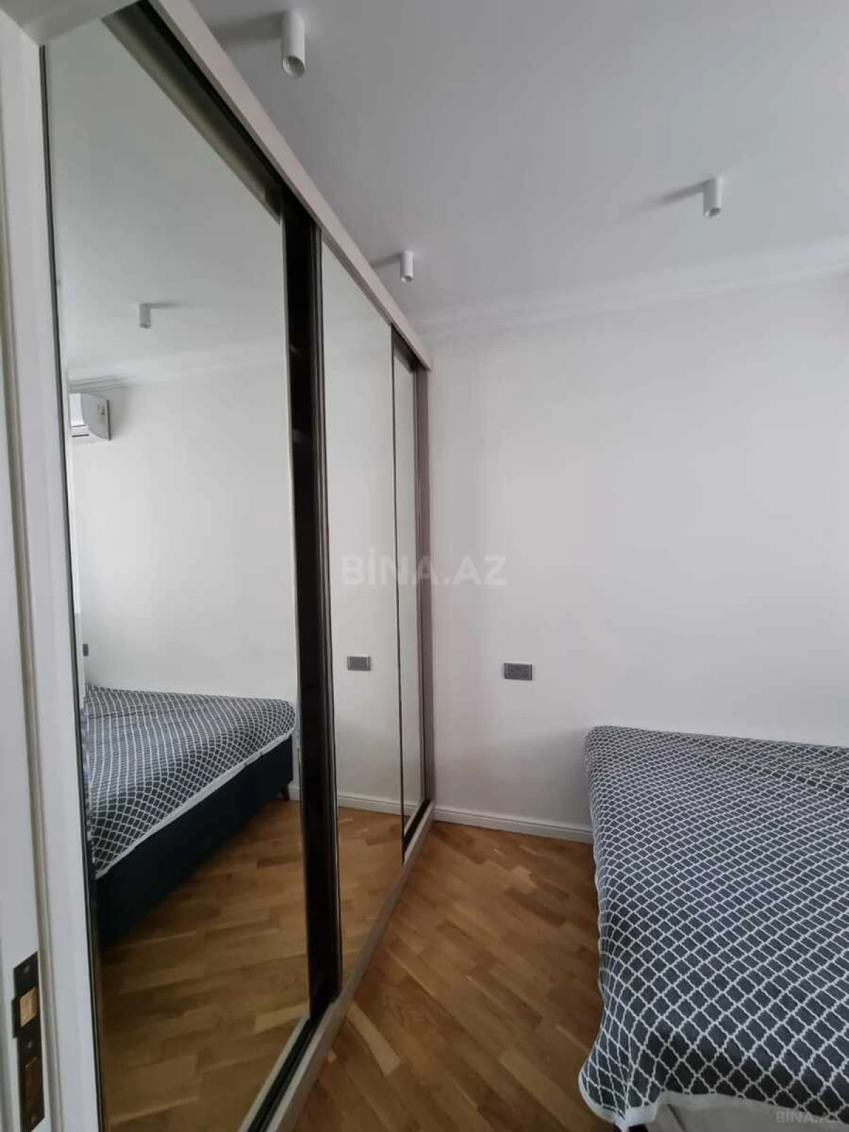 Kirayə verilir 2 otaqlı mənzil 50 m²