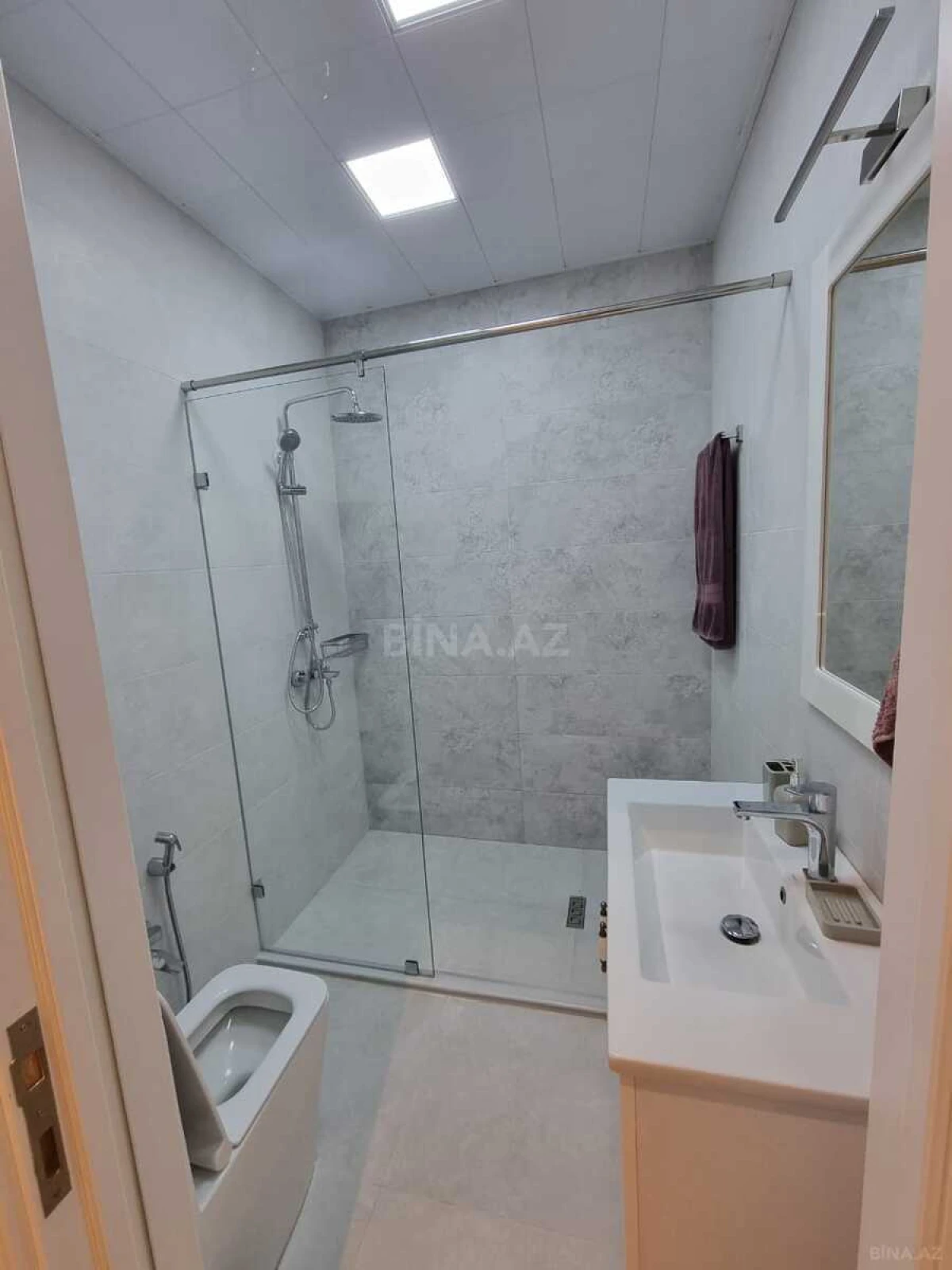 Kirayə verilir 2 otaqlı mənzil 50 m²