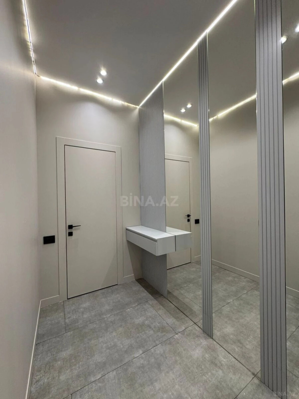 Kirayə verilir 2 otaqlı mənzil 70 m²