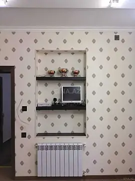 Satılır 9 otaqlı həyət evi 250 m²