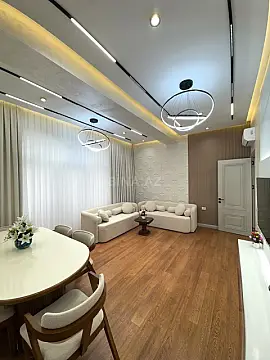 Satılır 2 otaqlı mənzil 90 m²