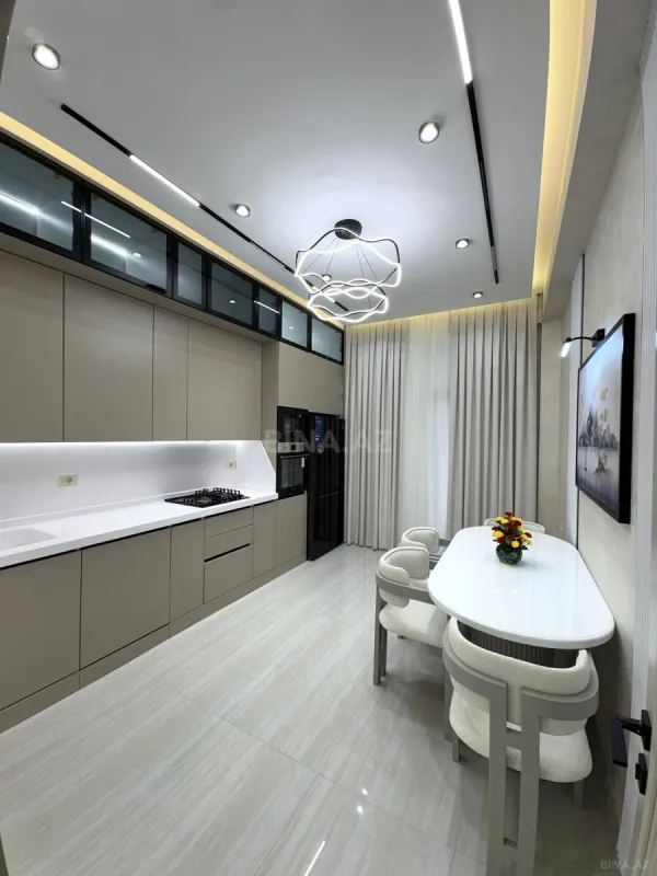 Satılır 2 otaqlı mənzil 90 m²