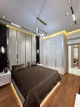 Satılır 2 otaqlı mənzil 90 m²