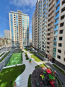 Satılır 2 otaqlı mənzil 90 m² — Bakı, İnşaatçılar 2 otaq 90.00 m²