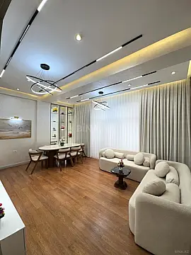 Satılır 2 otaqlı mənzil 90 m²