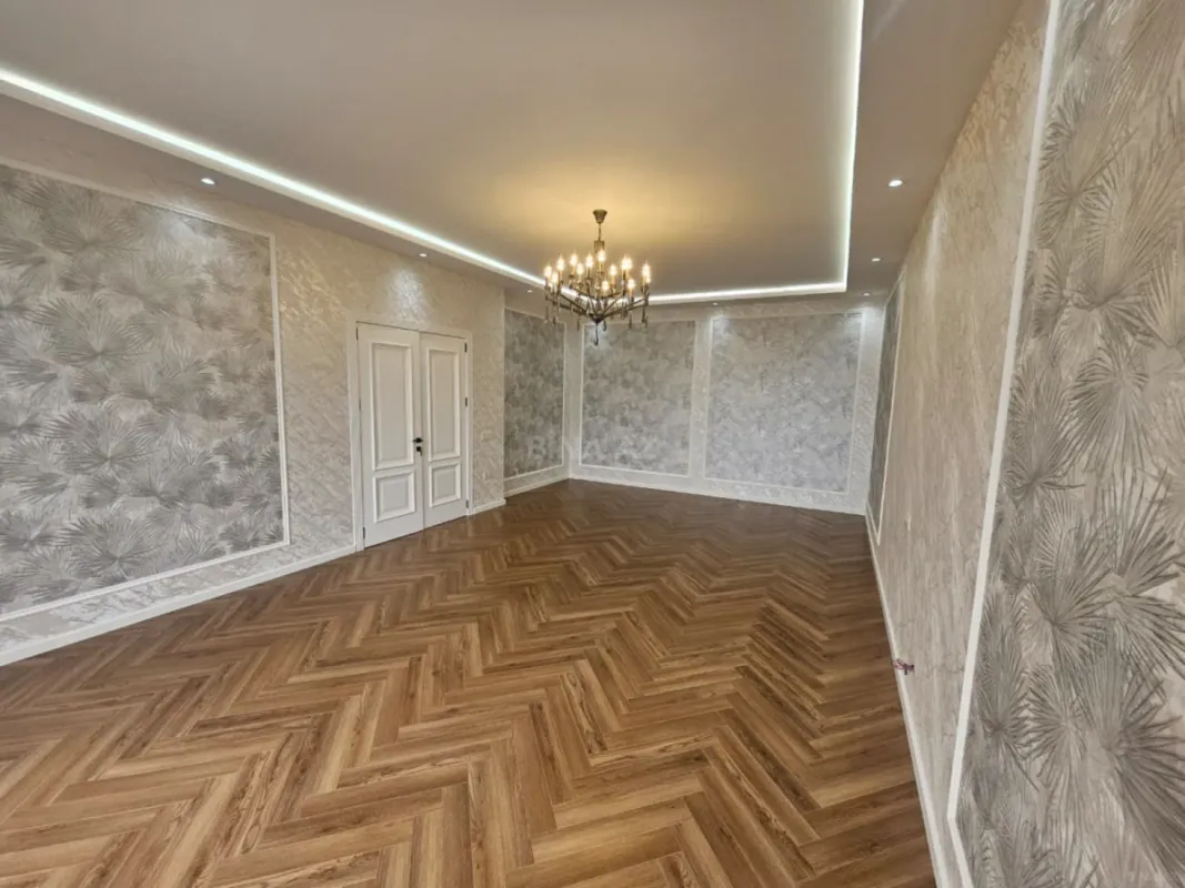 Satılır 4 otaqlı həyət evi 300 m²