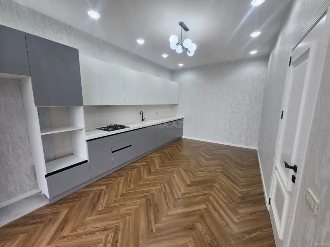 Satılır 4 otaqlı həyət evi 300 m²