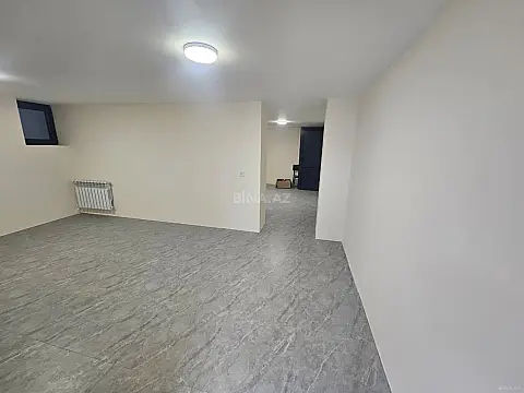 Satılır 4 otaqlı həyət evi 300 m²