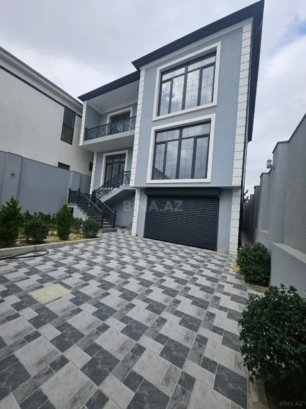 Satılır 4 otaqlı həyət evi 300 m²