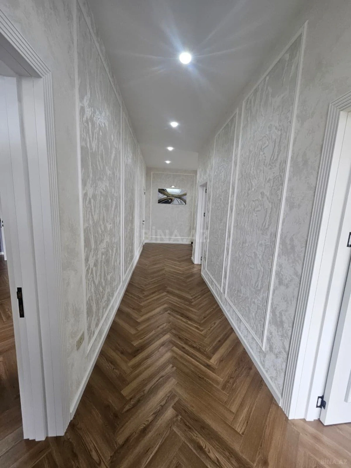 Satılır 4 otaqlı həyət evi 300 m²