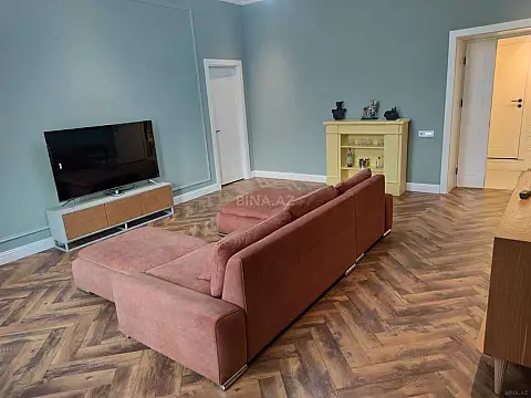 Kirayə verilir 3 otaqlı mənzil 110 m²