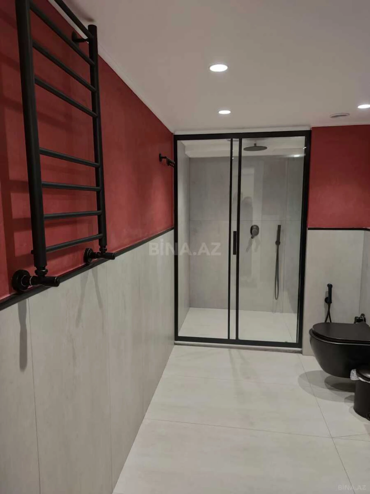 Kirayə verilir 3 otaqlı mənzil 110 m²