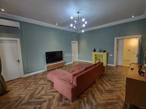 Kirayə verilir 3 otaqlı mənzil 110 m²