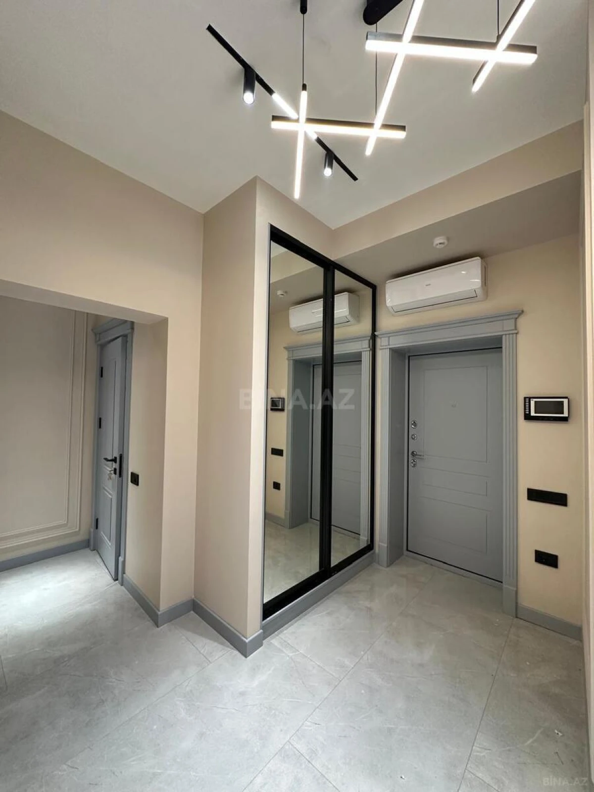 Satılır 3 otaqlı mənzil 85 m²