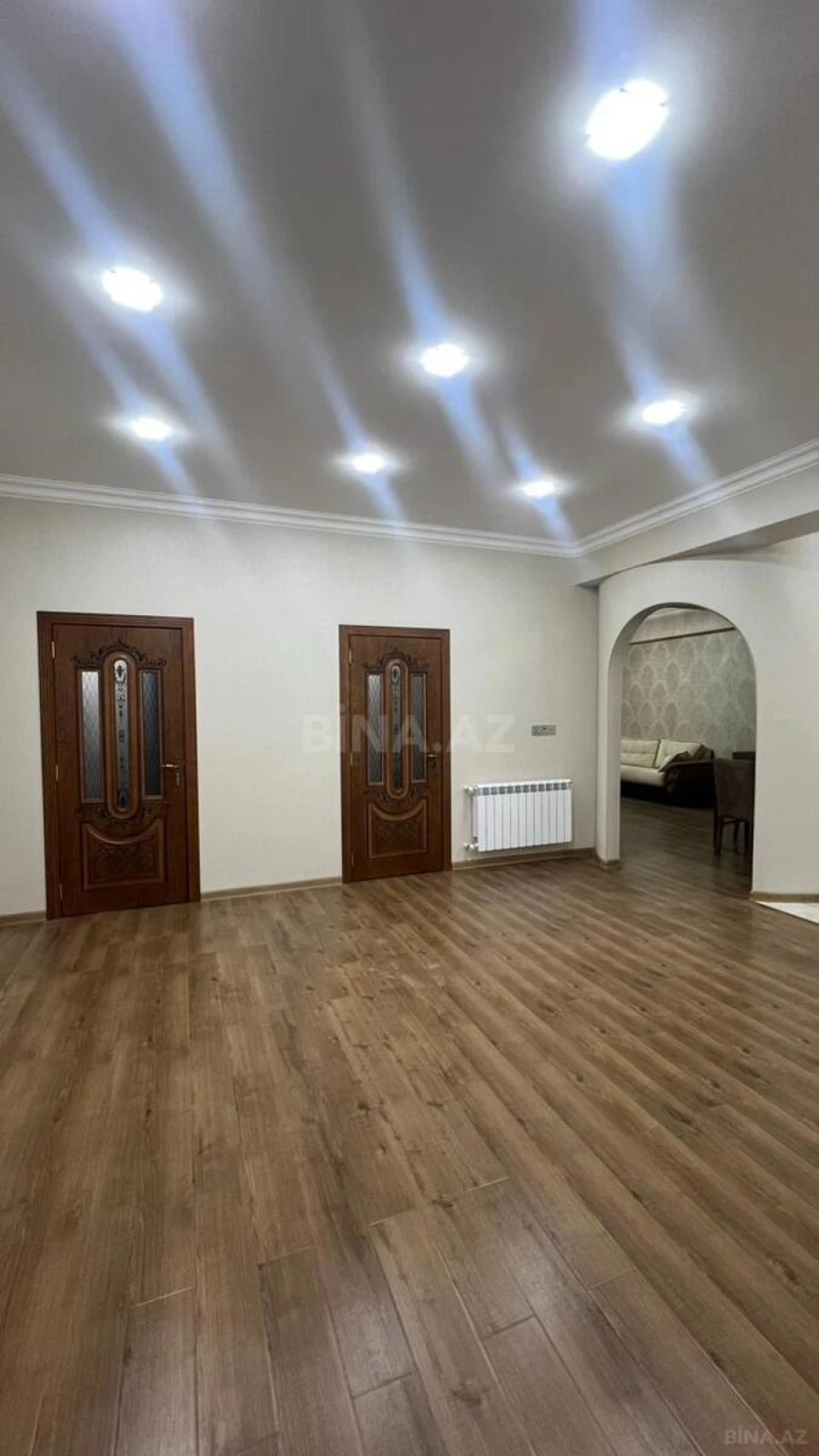 Satılır 3 otaqlı mənzil 114 m²